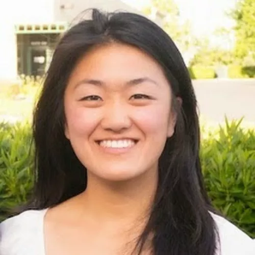 Headshot of Kathy Wong, RDN and member of Dietitian Advisory Group